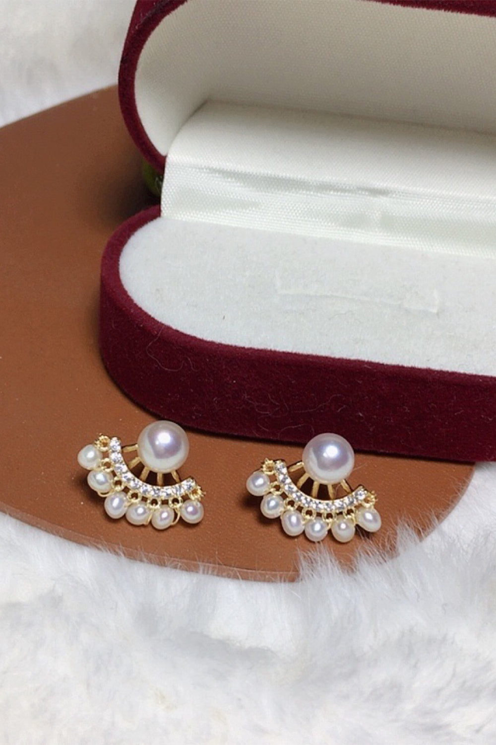 Beaded Earrings in White Pearl