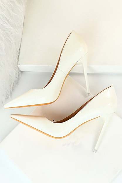 Pointy Stiletto Heels in Khaki
