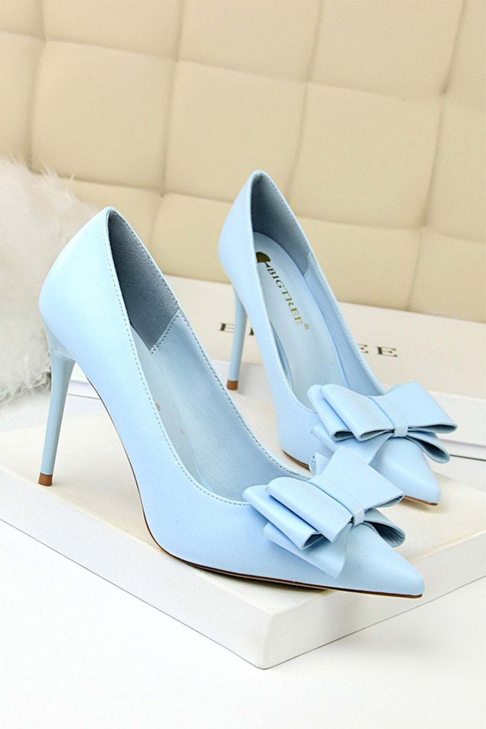 Pointy Pink Stiletto Heels Featuring Bows