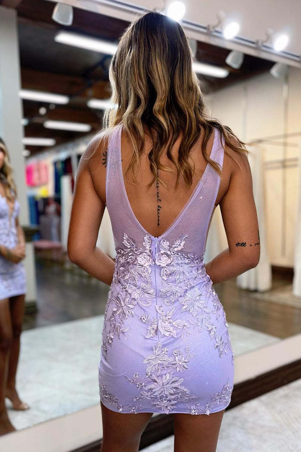 Cute Bodycon Deep V Neck Lilac Short Cocktail Dress With Appliques