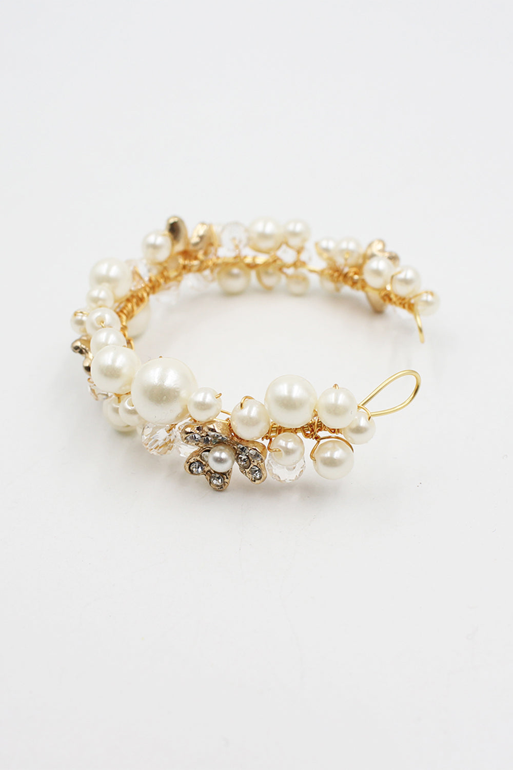Pearl Wristbands for the Bride and Her Bridesmaid Sisters