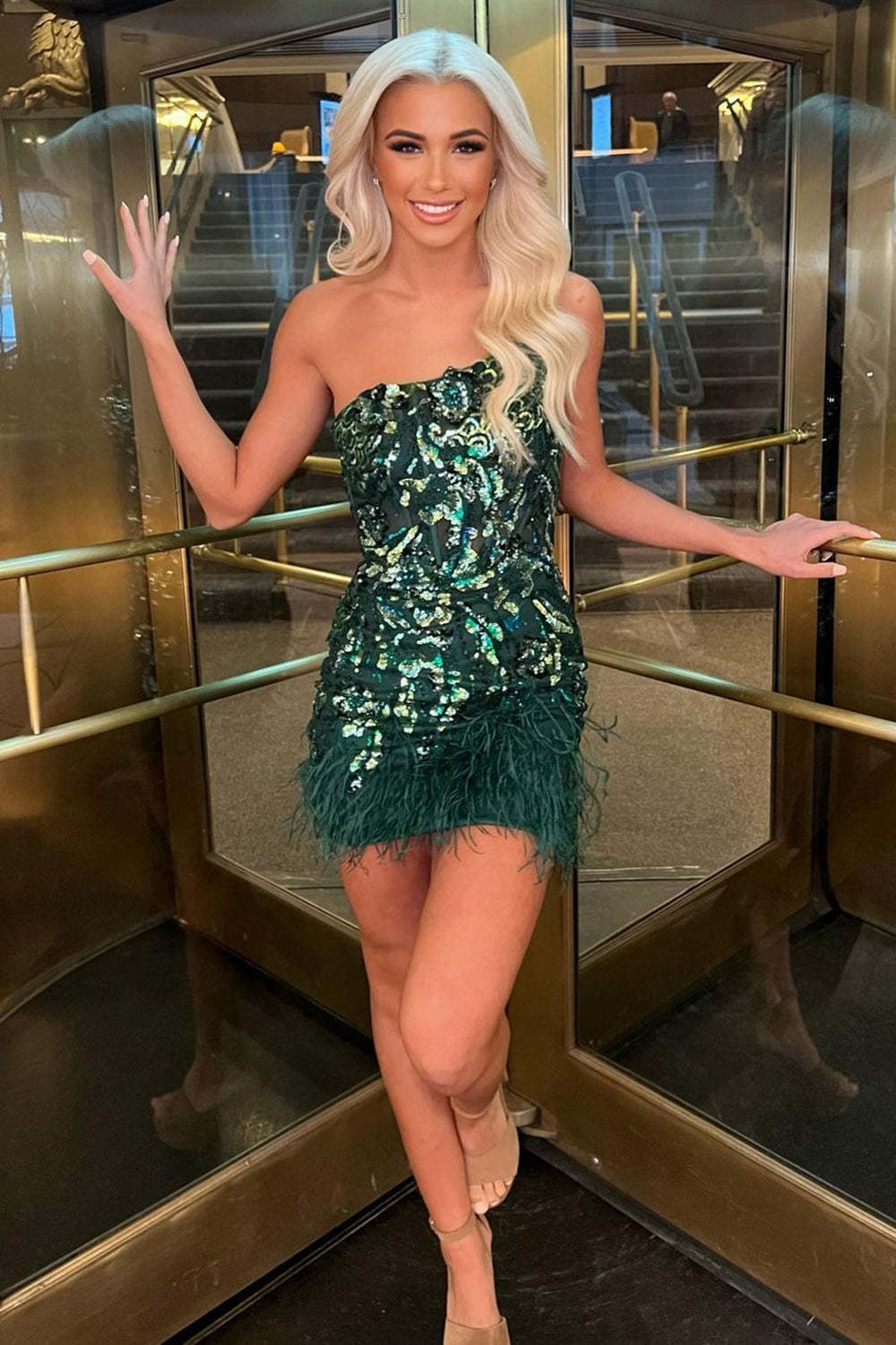 Bodycon One Shoulder Green Sequins Short Cocktail Dress With Feather