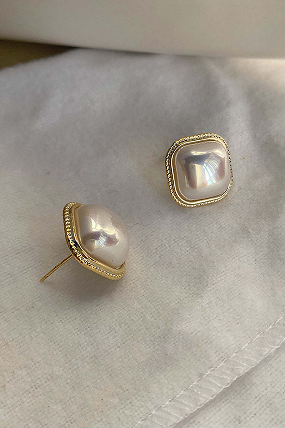 Pearl Earrings in a Vintage Square Design