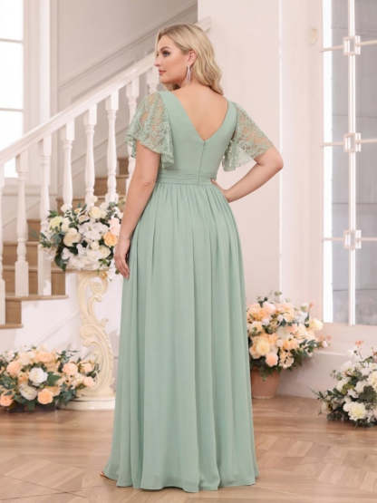 A Line Princess V Neck Long Plus Size Wedding Party Dresses with Split Side Pockets