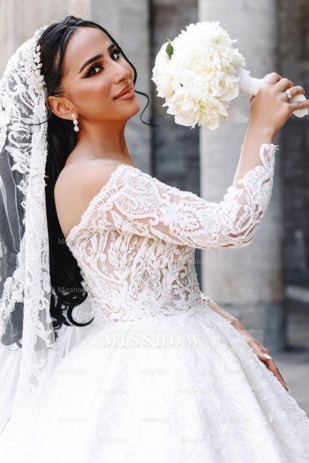 Ball Gown Sweetheart Long Sleeve Floor-Length Stain Wedding Dresses with Lace