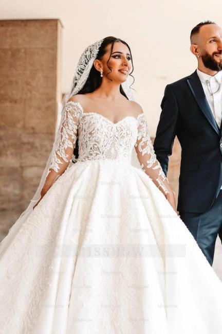 Ball Gown Sweetheart Long Sleeve Floor-Length Stain Wedding Dresses with Lace