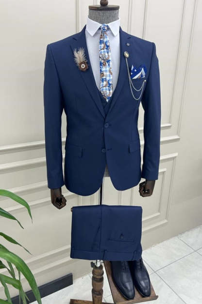 Navy Notched Lapel Three-Piece Slim Collar Prom Suit