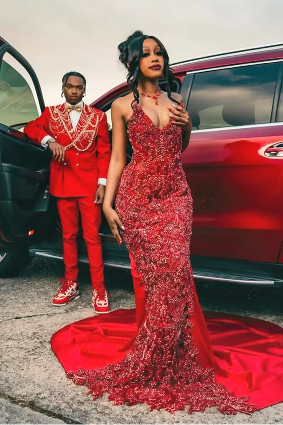 Beautiful Long Red Strapless Beaded Crystal V-neck Mermaid Prom Dress