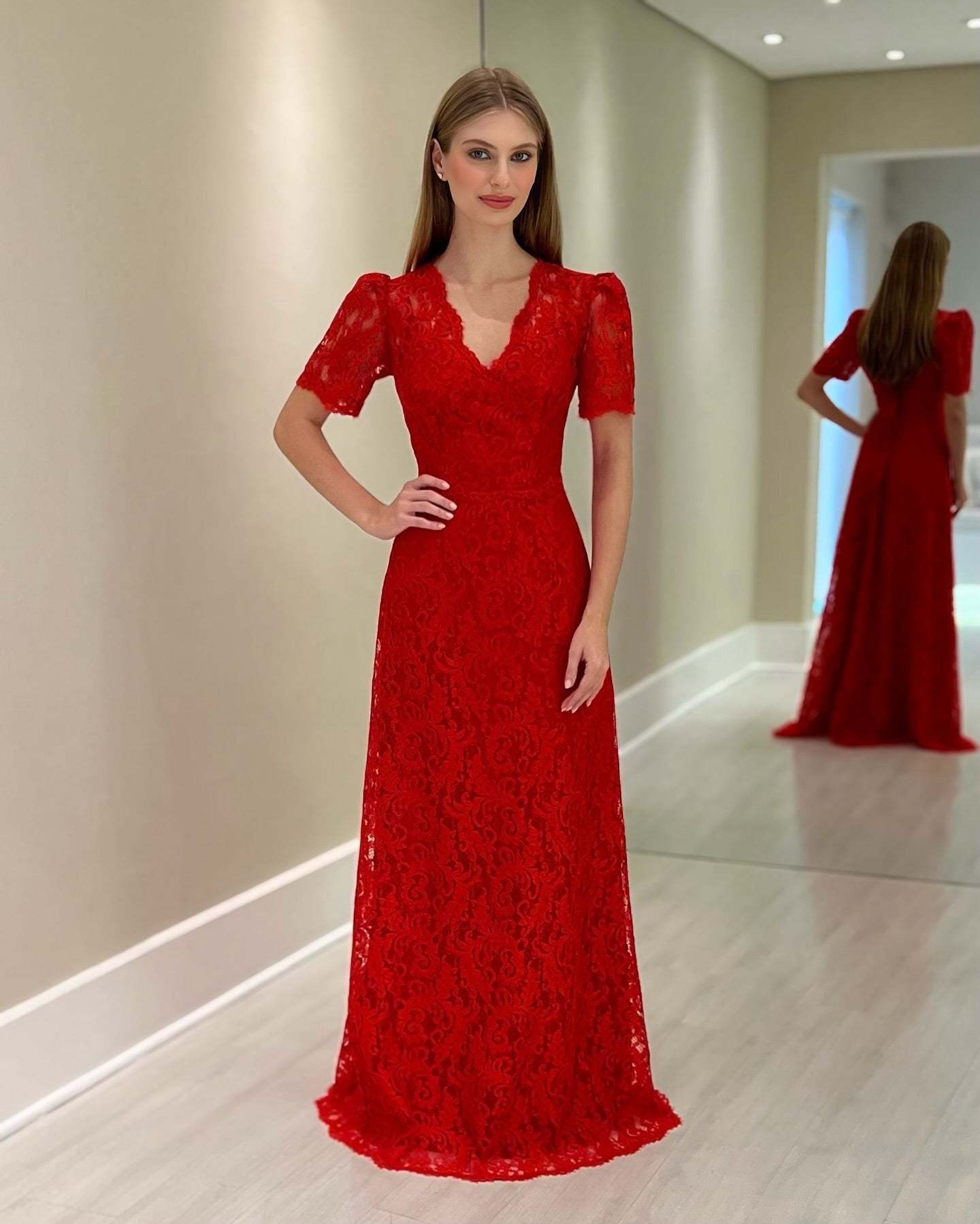 Beautiful V-Neck Column Lace Short Sleeves Mother of the Bride Floor-Length Wedding Guest Dresses
