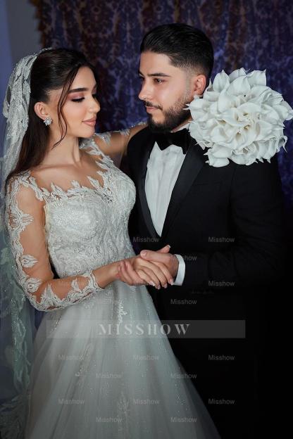 Beautiful White A-Line Sweetheart Long Sleeves Long Tulle Wedding Dresses With Appliques