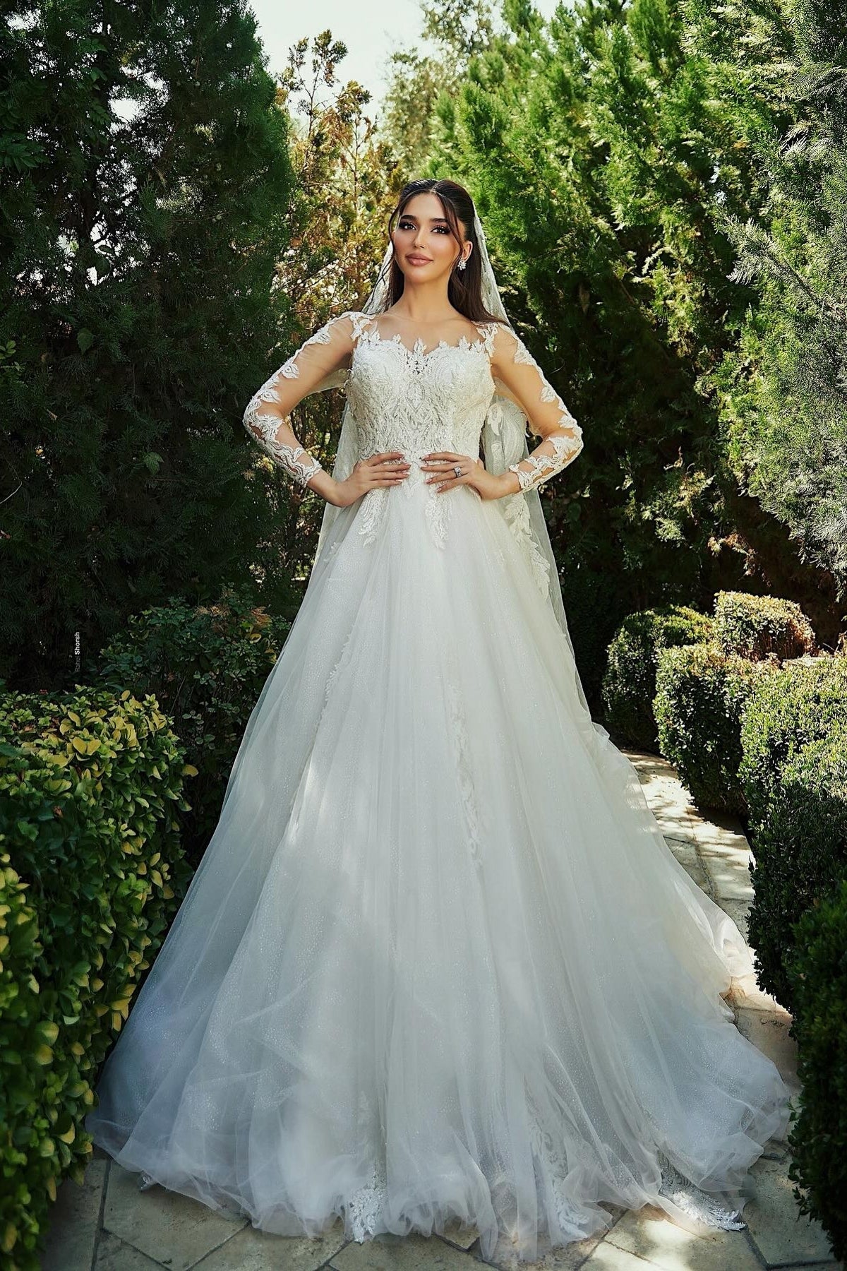 Beautiful White A-Line Sweetheart Long Sleeves Long Tulle Wedding Dresses With Appliques