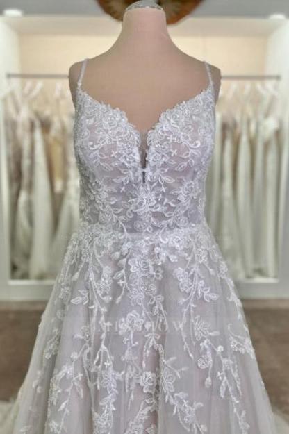 Beautiful White Spaghetti Strap A-Line V-Neck Sleeveless Backless Long Tulle Wedding Dresses With Appliques