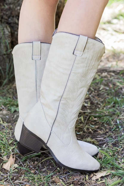 Chunky White Cowgirl Boots with Sexy Pointed Toes