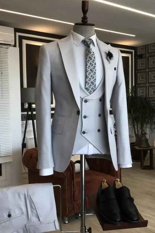 Fancy Light Gray Peaked Lapel Three-Piece Business Suit