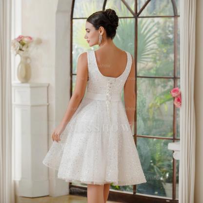 Charming A-Line Tulle Polyester Scoop Sleeveless Off White Prom Dresses With Sequined
