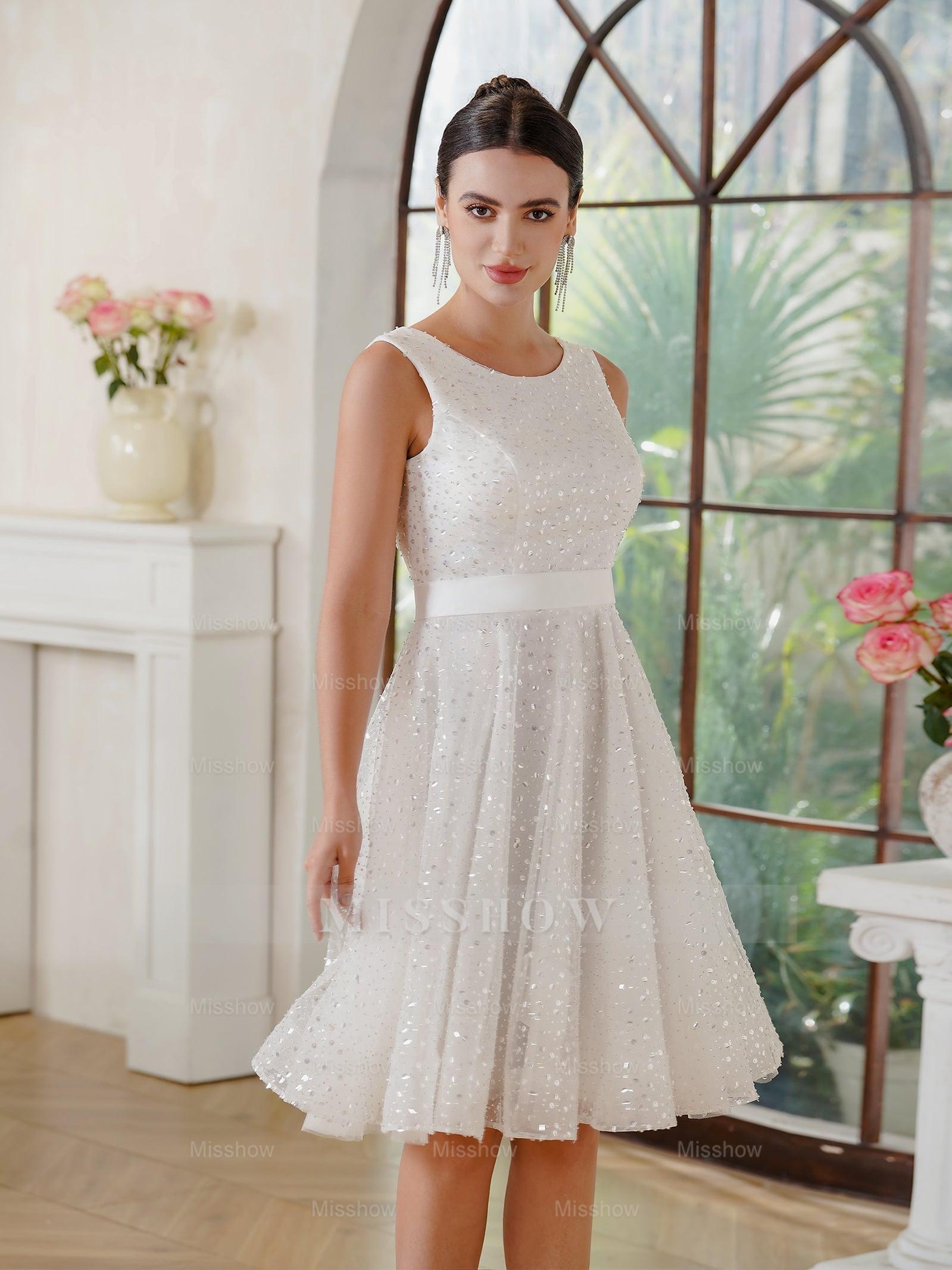 Charming A-Line Tulle Polyester Scoop Sleeveless Off White Prom Dresses With Sequined