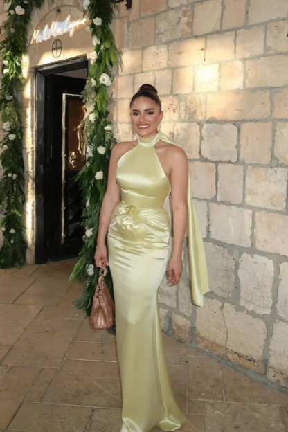 Charming Halter Sleeveless Long Mermaid Formal Dress With Pleated