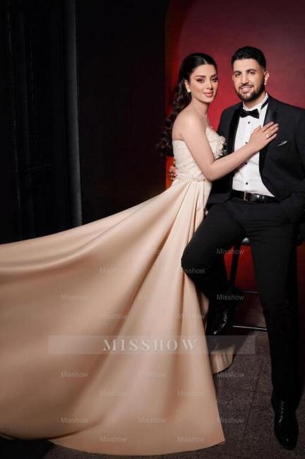 Charming Long Mermaid Strapless Sequined Wedding Dress With Pearls