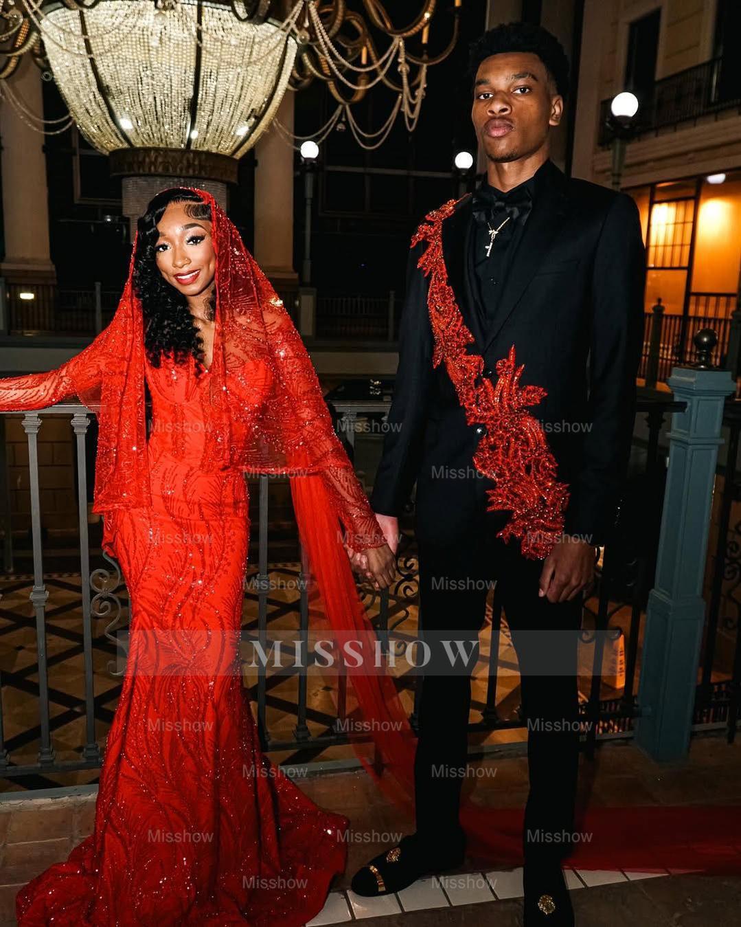 Charming Long Sweetheart Red Mermaid Sequined Prom Dress with Veil