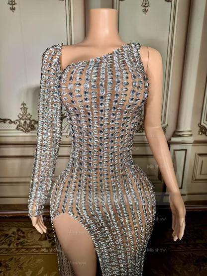 Charming Silver Mermaid One-Shoulder Beaded Long Sleeve Front Slit Tulle Long Prom Dresses With Rhinestones