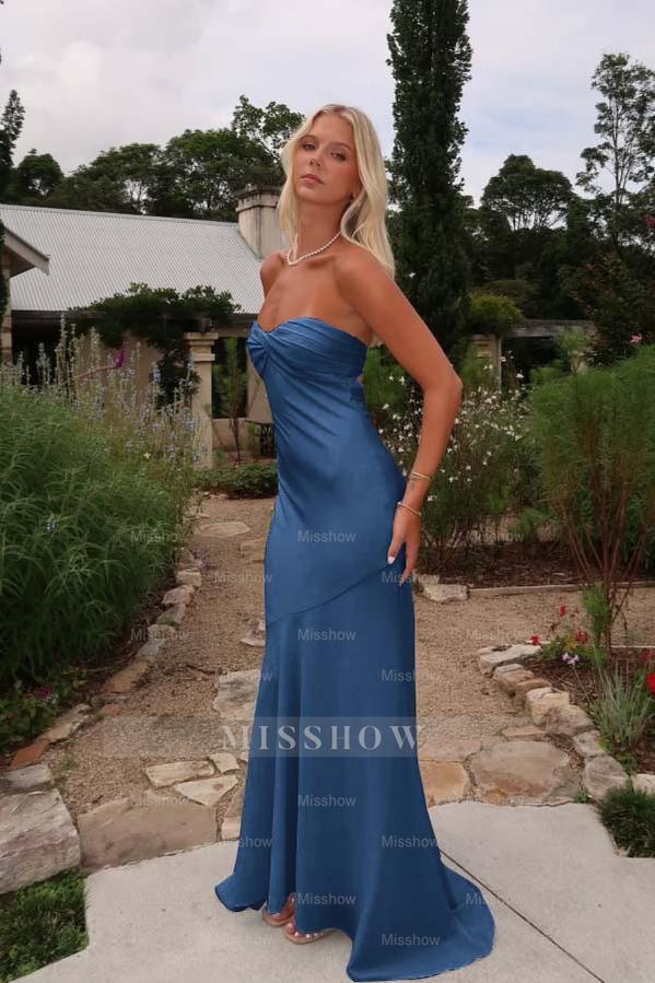 Charming Sleeveless Strapless Long Mermaid Formal Dress With Pleated