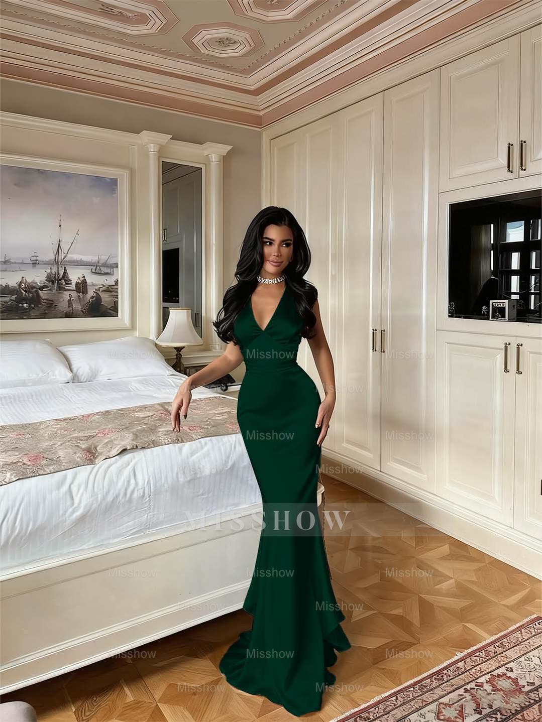 Charming V Neck Sleeveless Long Mermaid Formal Dress With Pleated