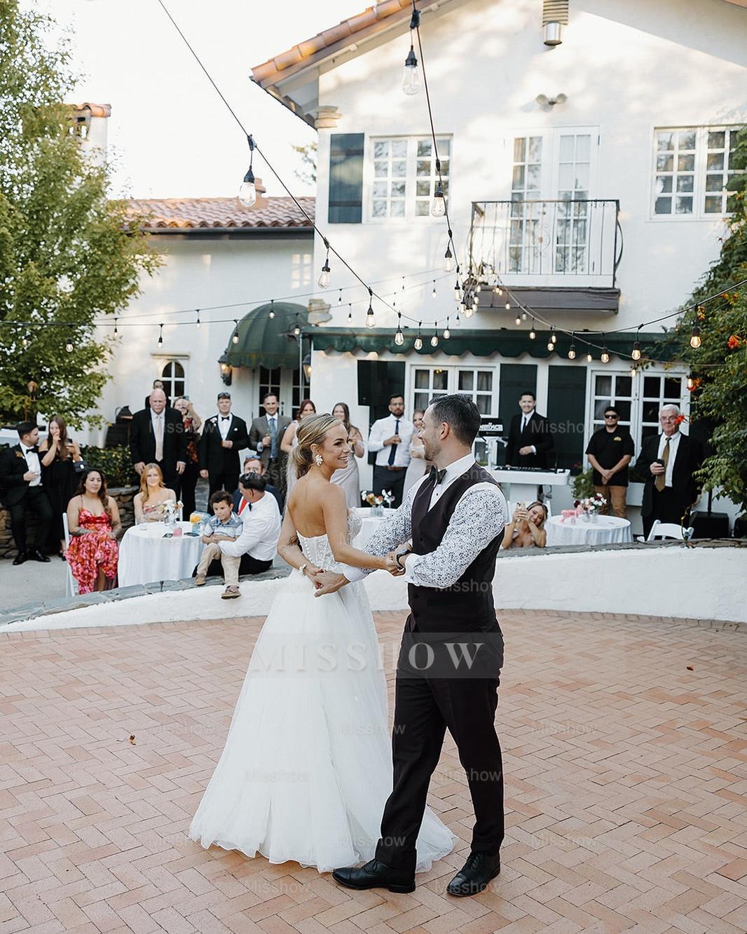 Charming White A-Line Sweetheart Sleeveless Front Split Long Tulle Wedding Dress With Appliques