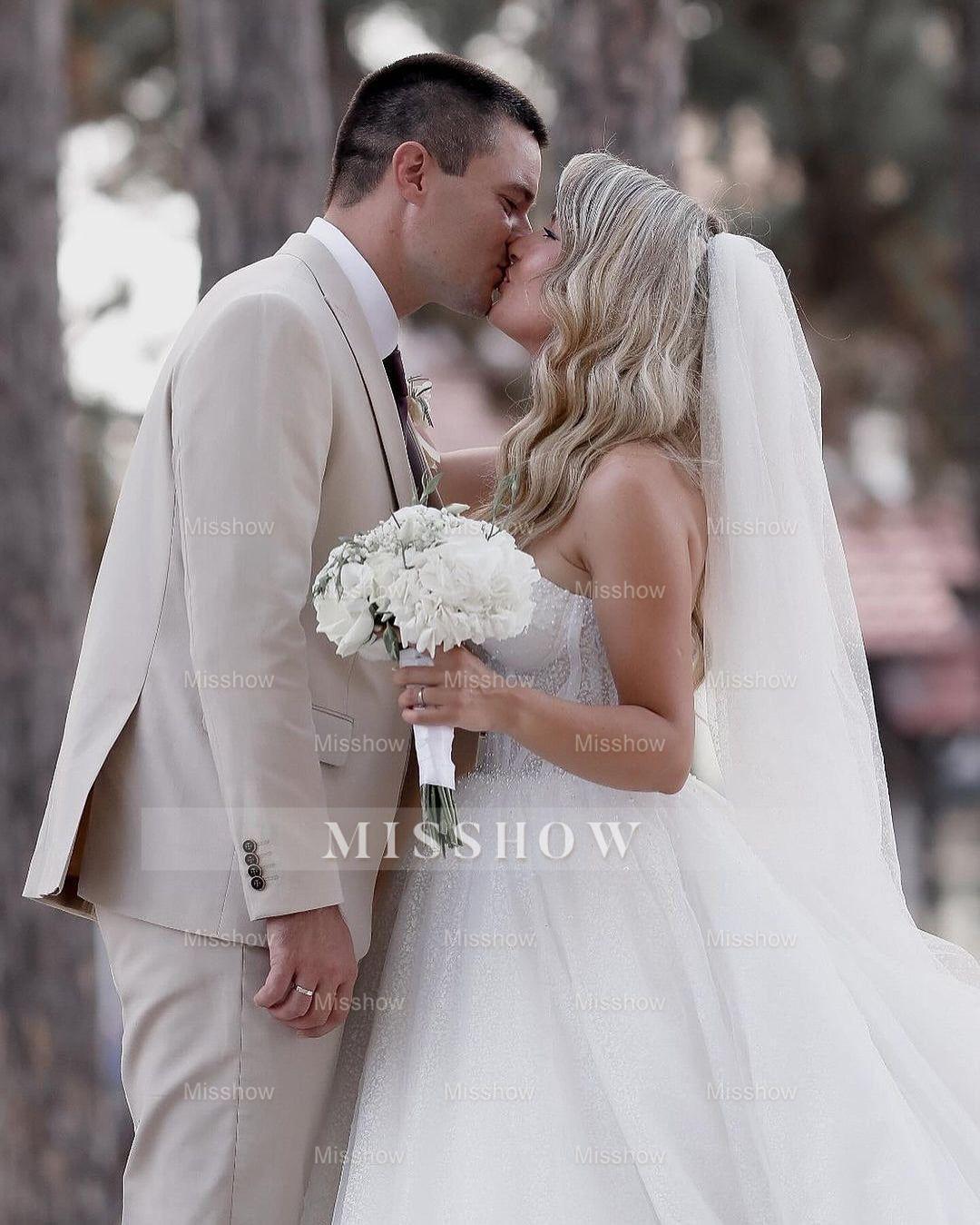 Charming White Sweetheart Ball Gown Beaded Sleeveless Cathedral Train Tulle Wedding Dresses