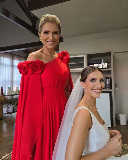 Chic Red A-Line One-Shoulder Cap Sleeves Ruffles Long Chiffon Mother of the Bride Dress With 3D Flowers