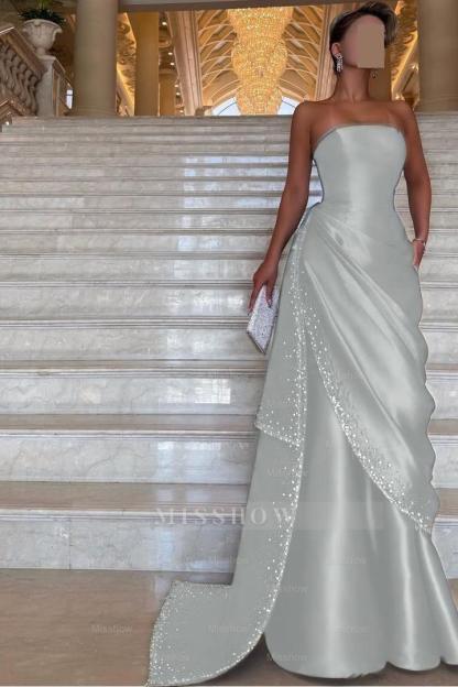 Chic Strapless Sleeveless Long Formal Dress With Pleated Beading