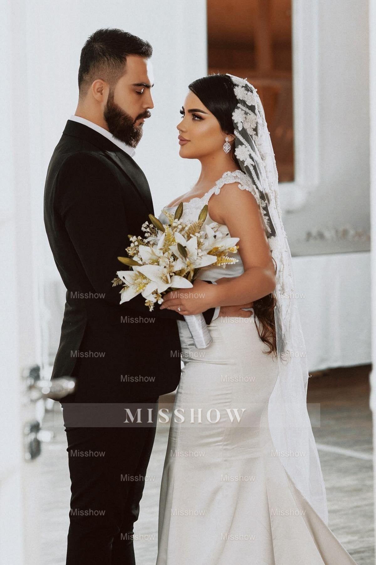 Chic White Mermaid Spaghetti Strap Square Sleeveless Sweep Train Simple Satin Wedding Dresses With Appliques