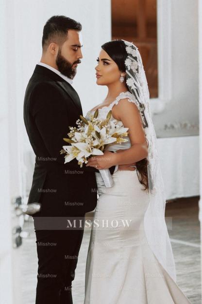 Chic White Mermaid Spaghetti Strap Square Sleeveless Sweep Train Simple Satin Wedding Dresses With Appliques