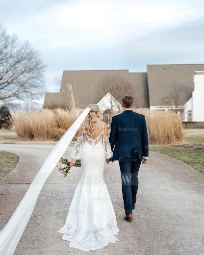 Chic White Mermaid Spaghetti Strapless Off-The-Shoulder Lace Long Satin Wedding Dress With Appliques