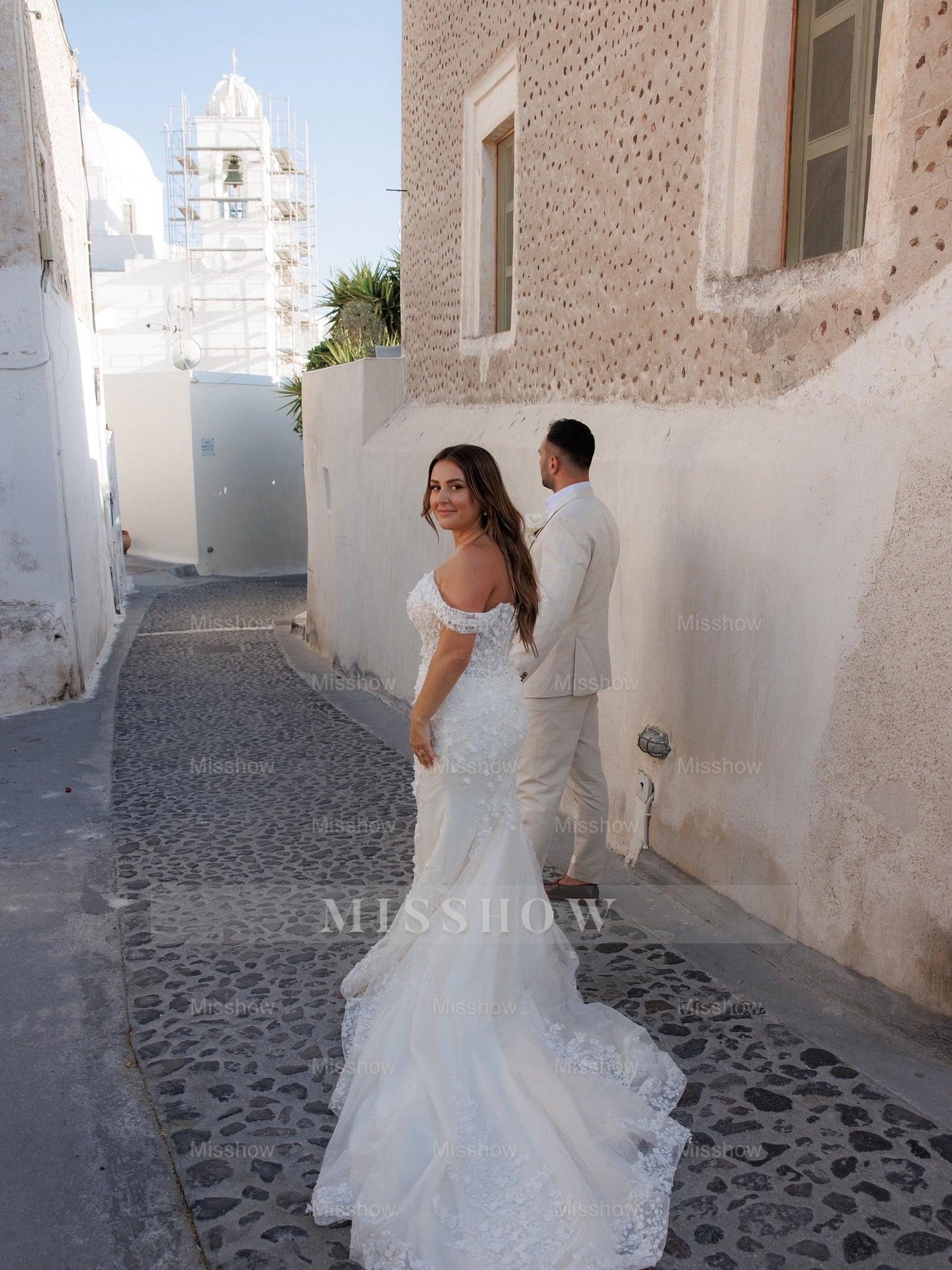 Chic White Mermaid Sweetheart Off-The-Shoulder Sleeveless Sweep Train Tulle Wedding Dress With Appliques