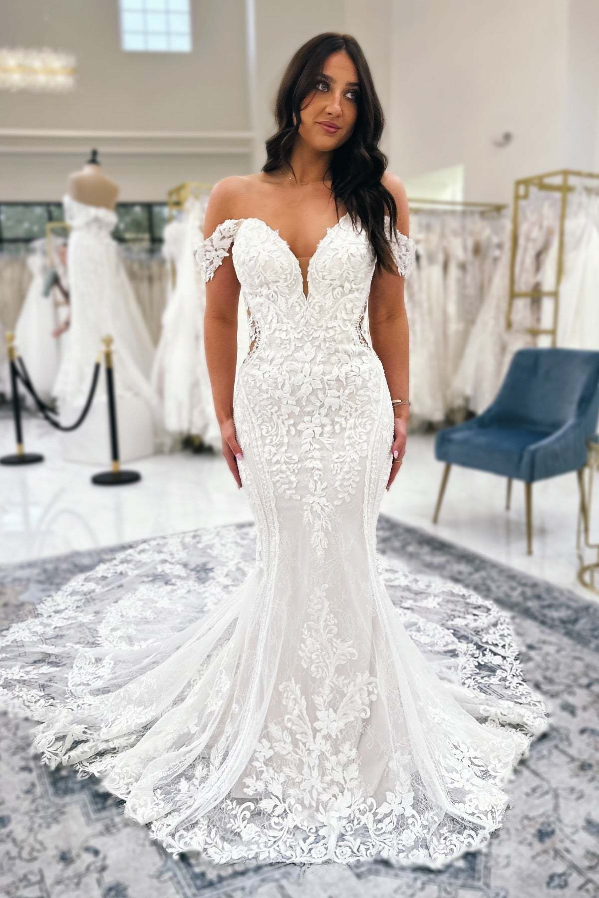Chic White Mermaid V-Neck Off-The-Shoulder Lace Cathedral Train Wedding Dress With Appliques