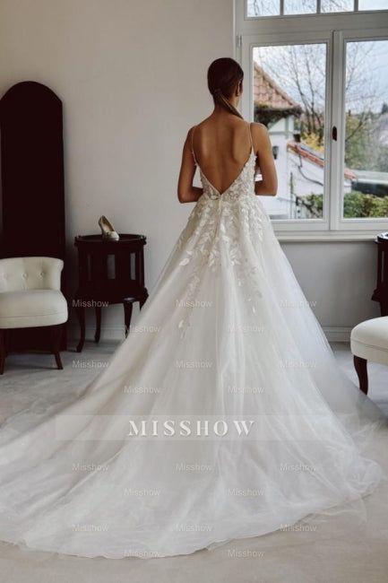 Chic White Spaghetti Strap Sleeveless Beaded Cathedral Train Lace Long Tulle Wedding Dresses