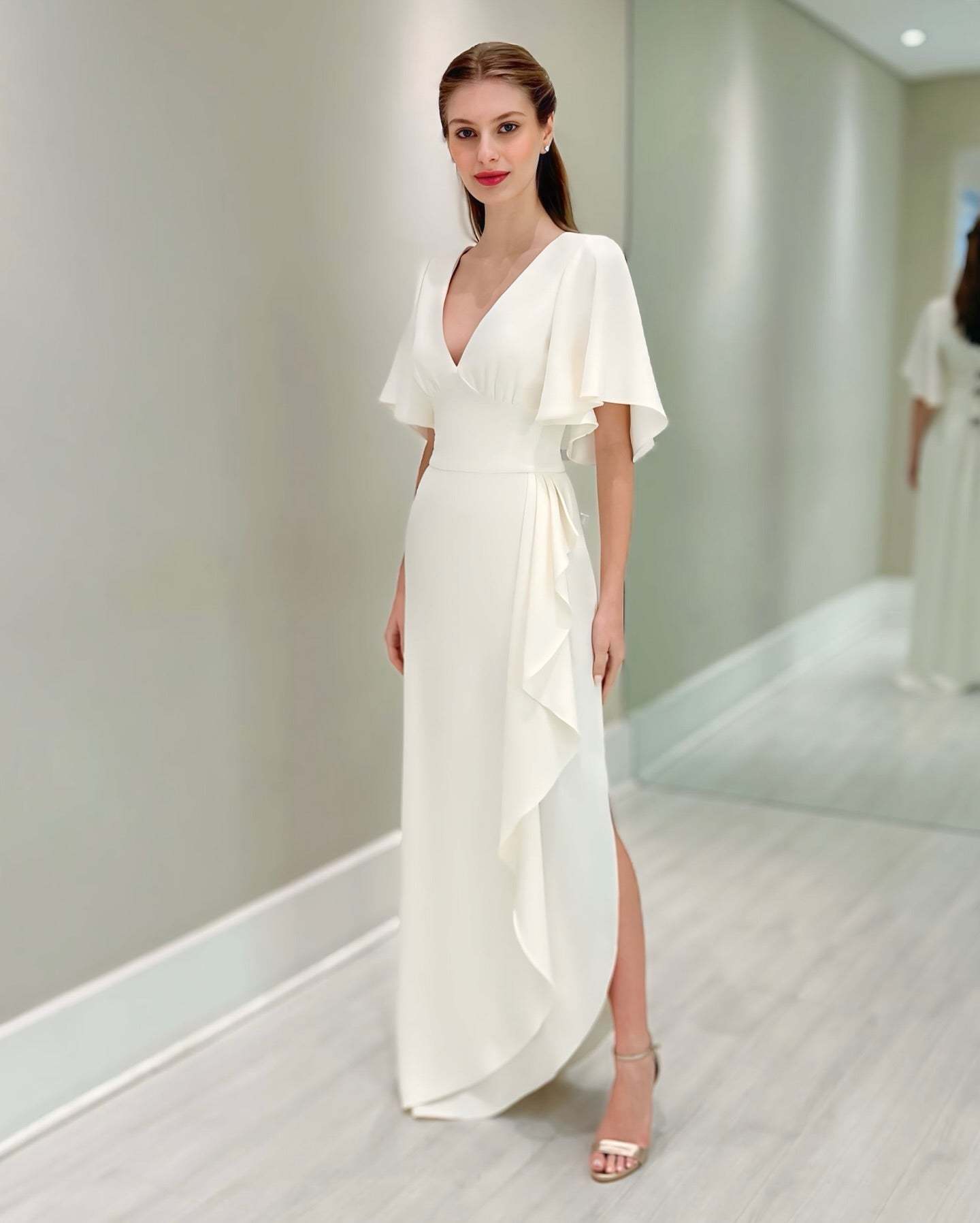 Chic White V-Neck Ruffles Cap Sleeves Long Chiffon Mother of the Bride Dress With Slit