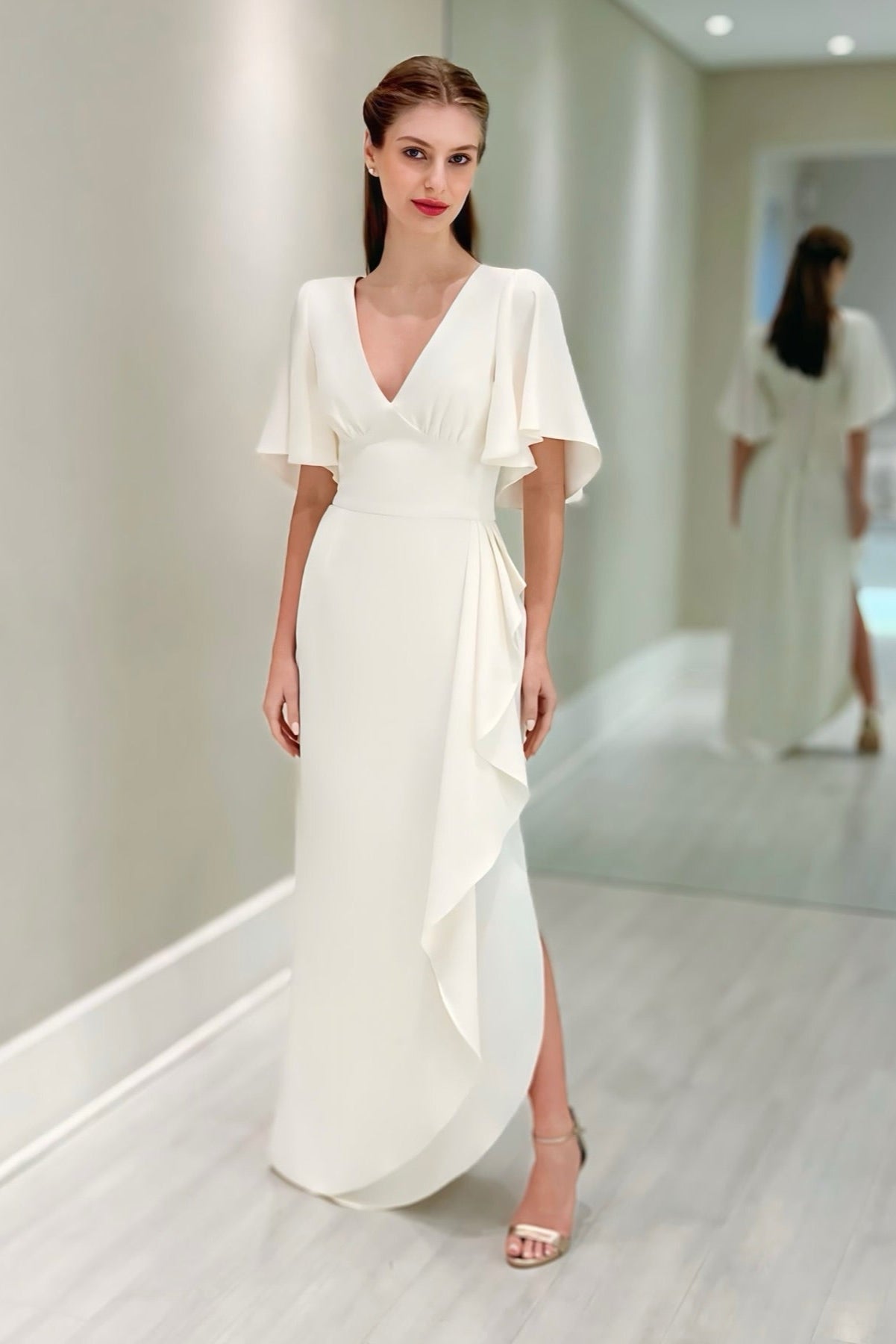 Chic White V-Neck Ruffles Cap Sleeves Long Chiffon Mother of the Bride Dress With Slit