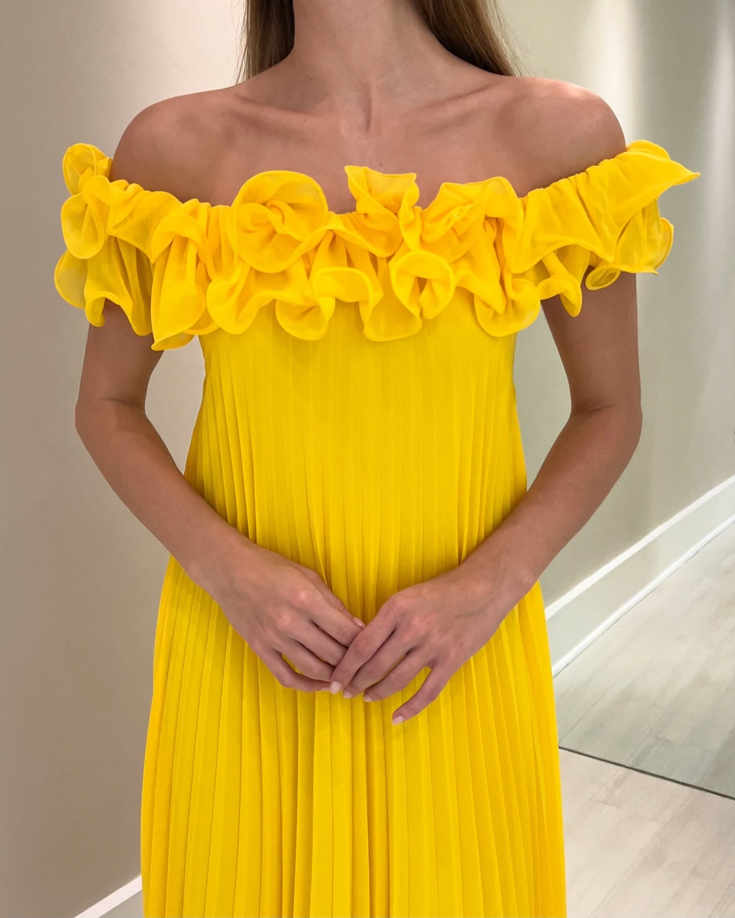 Chic Yellow A-Line Ruffles Off-The-Shoulder Sleeveless Chiffon Floor-Length Mother of the Bride Dress