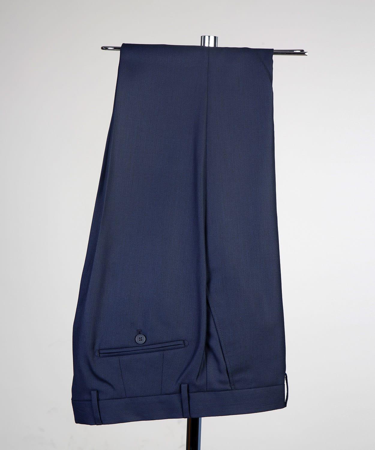 Trendy Navy One-Button Three-Piece Peak Lapel Men’s Suit