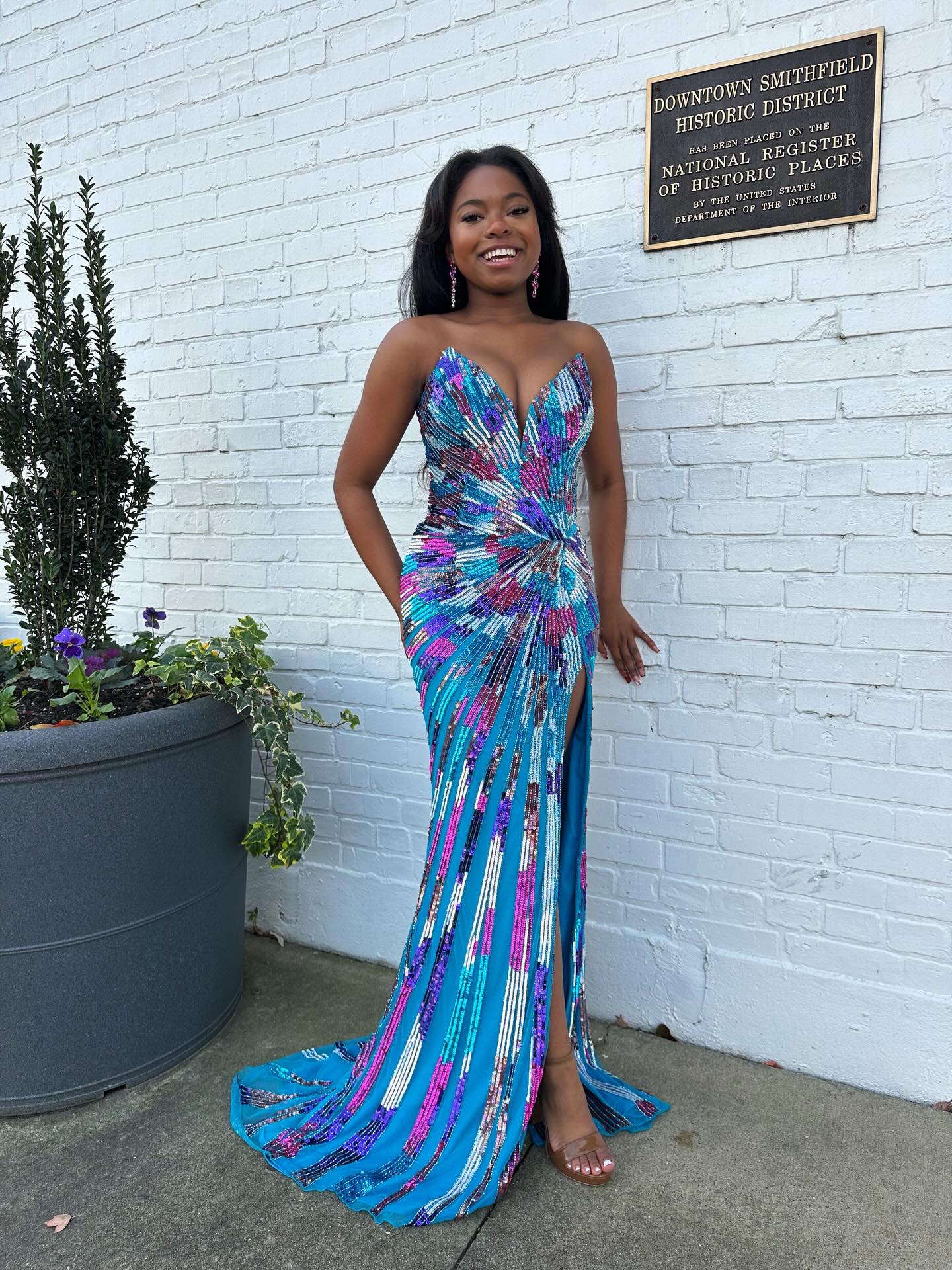 Colorful Sweetheart Sleeveless Front Split Mermaid Prom Dress with Beadings