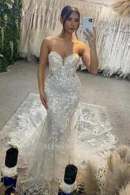 Designer Column Tulle Lace Sweetheart Sleeveless Ivory Wedding Dresses With Appliques Train