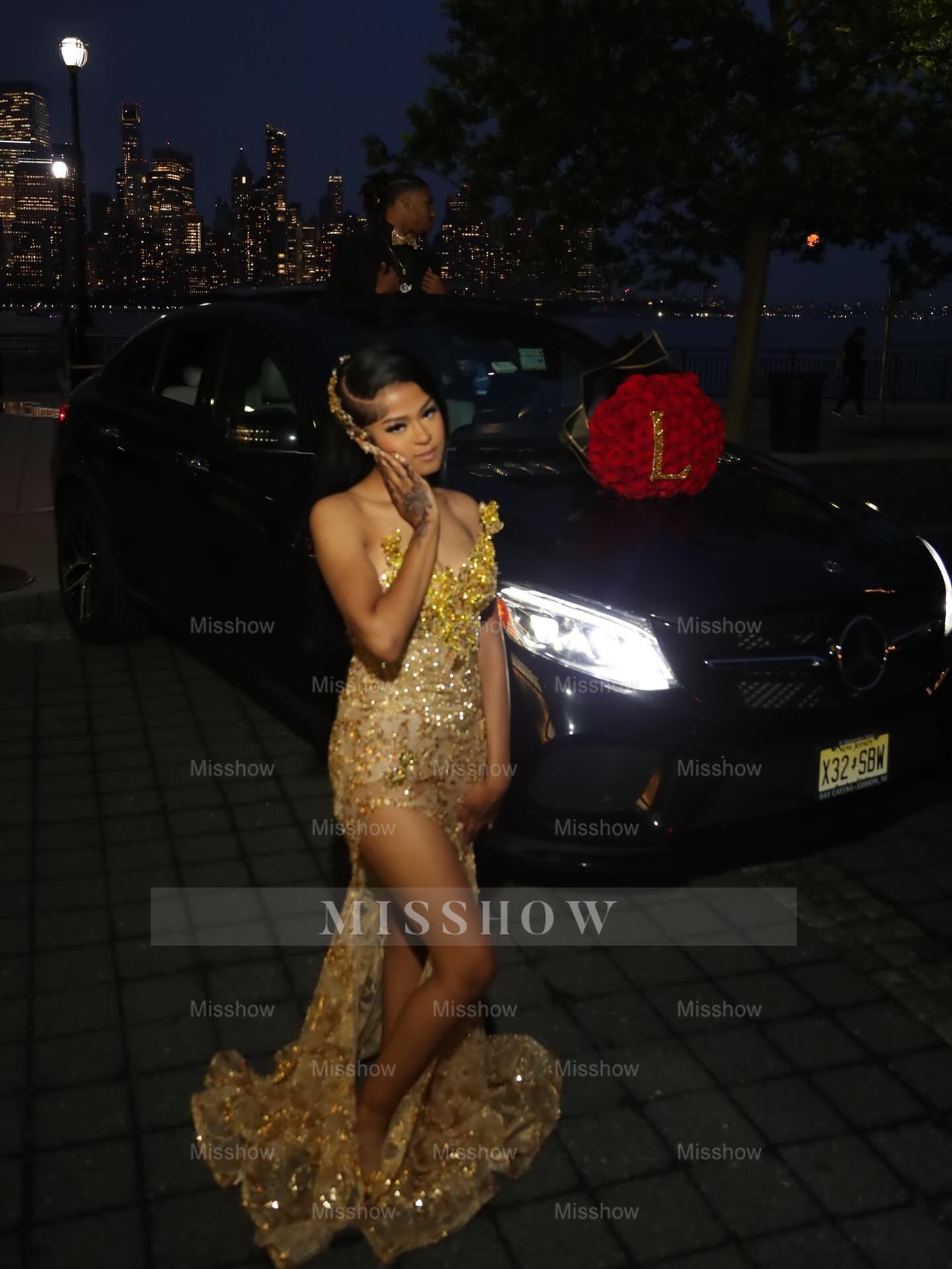 Designer Gold Sweetheart Sleeveless Mermaid Prom Dress with Beaded Appliques and Slit