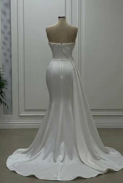 Designer Mermaid Satin Strapless Sleeveless Ivory Wedding Dress With Beading