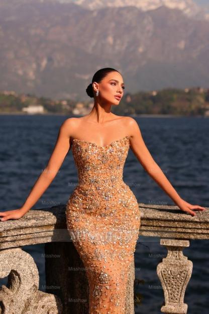 Elegant Champagne Sleeveless Strapless Lace Mermaid Prom Dress with Rhinestones