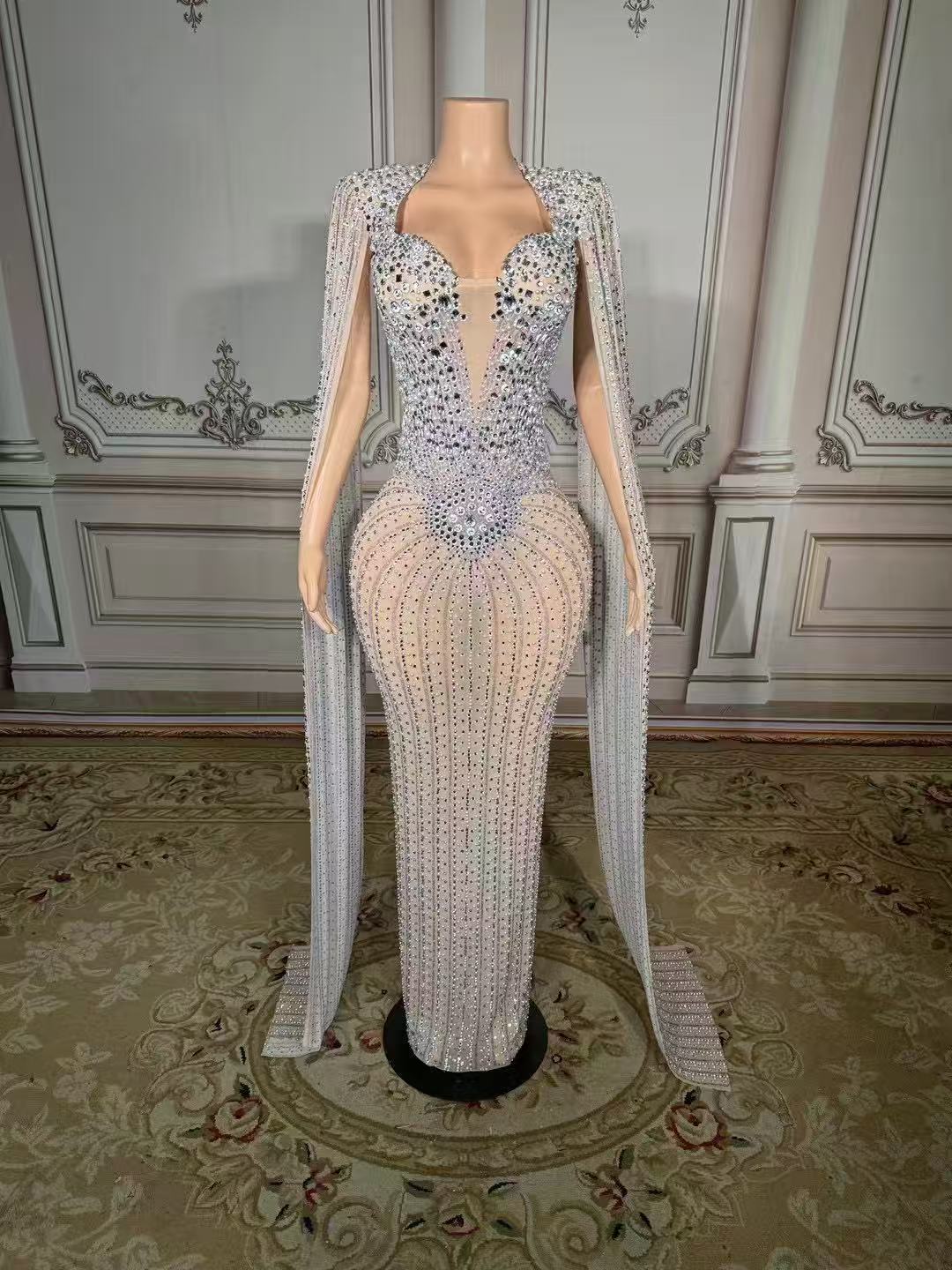 Elegant Silver V-Neck Column Beaded Cap Sleeveless Floor-Length Slit Tulle Prom Dresses With Pearls And Rhinestones