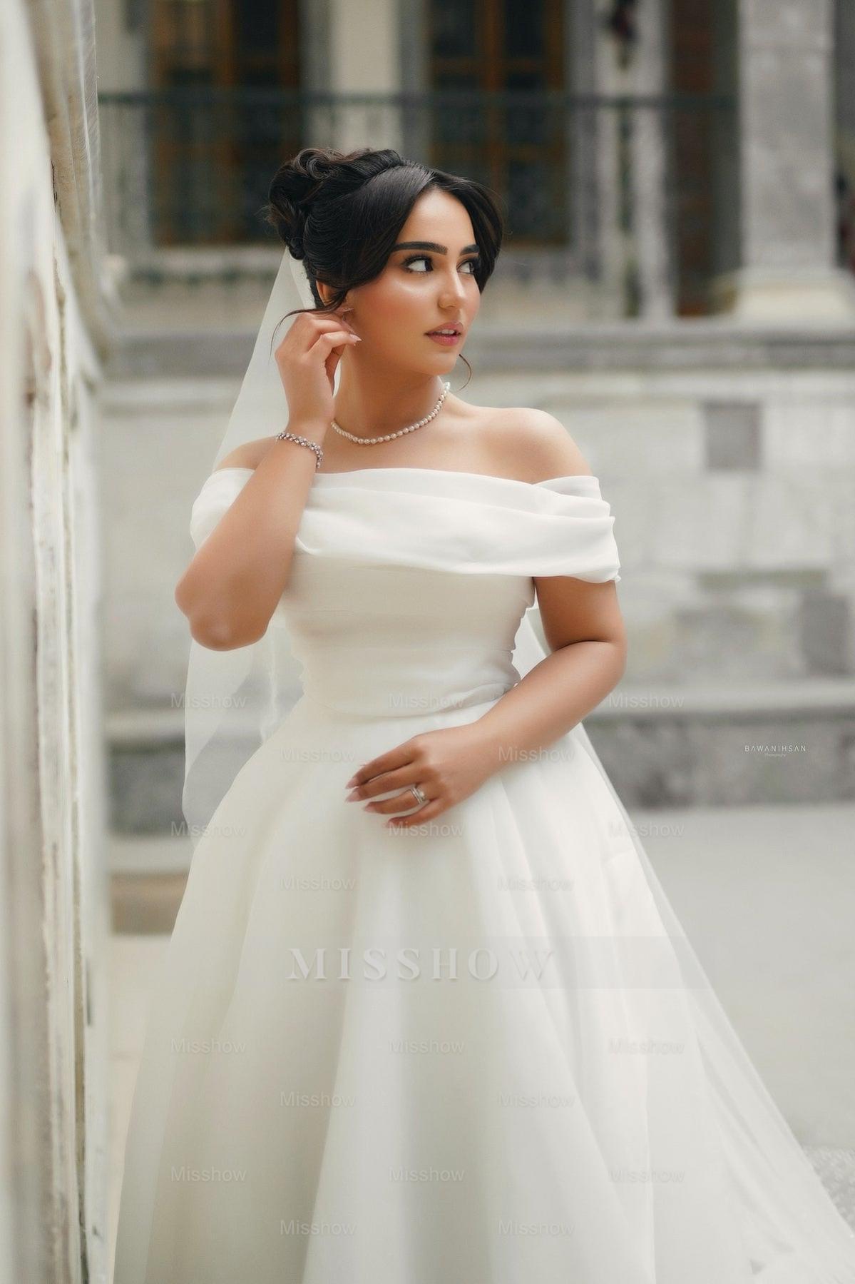 Elegant White A-Line Strapless Off-The-Shoulder Sleeveless Long Simple Chiffon Wedding Dresses With Ruffles