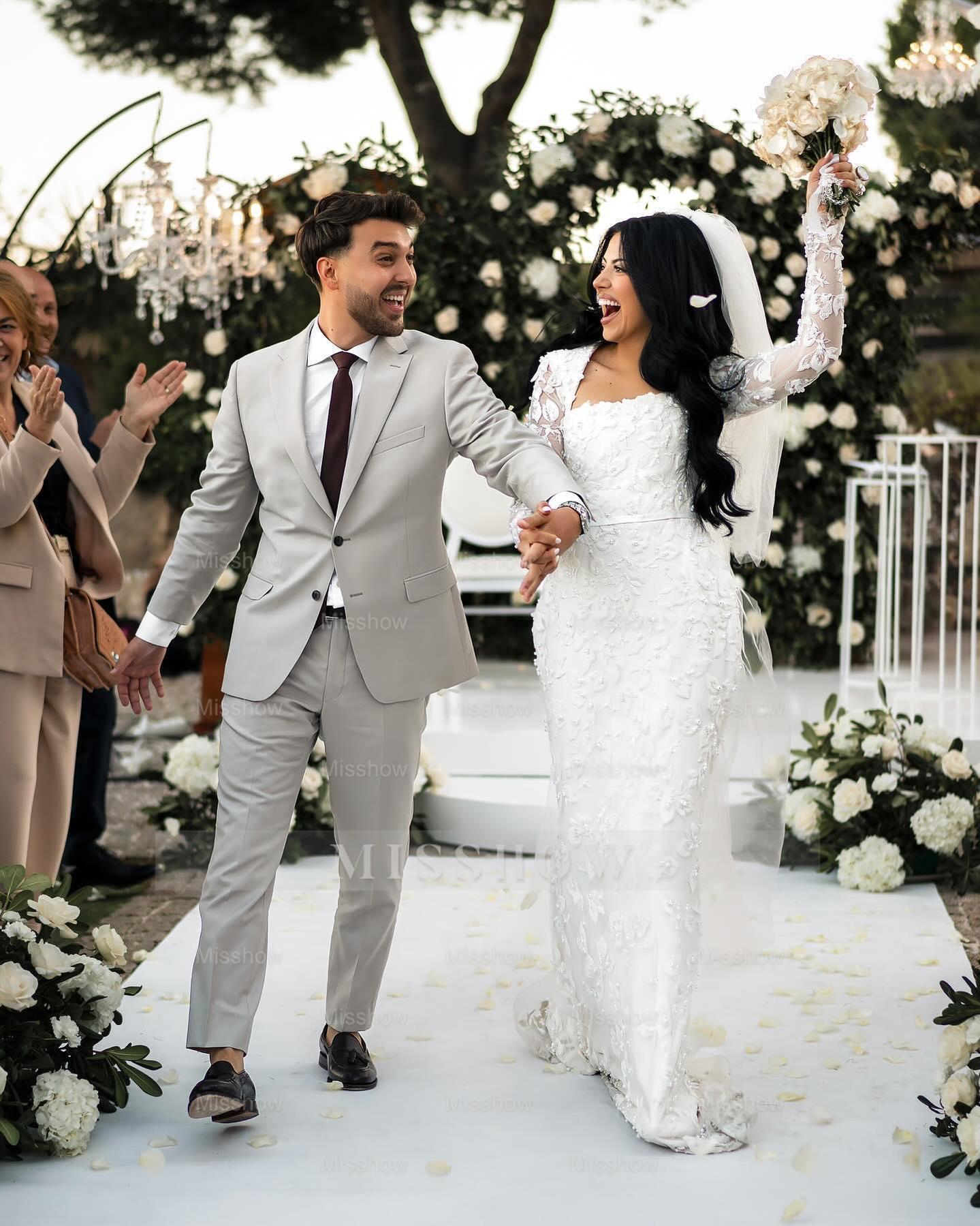 Elegant White Mermaid Lace Square Long Sleeves Beaded Long Wedding Dresses With Pearls