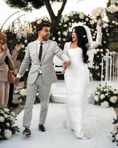 Elegant White Mermaid Lace Square Long Sleeves Beaded Long Wedding Dresses With Pearls