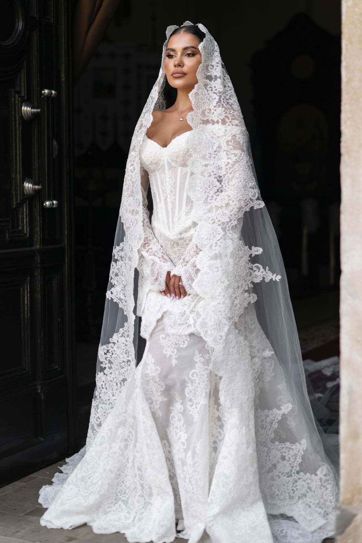 Elegant White Mermaid Sweetheart Off-The-Shoulder Long Sleeves Chapel Train Lace Wedding Dresses